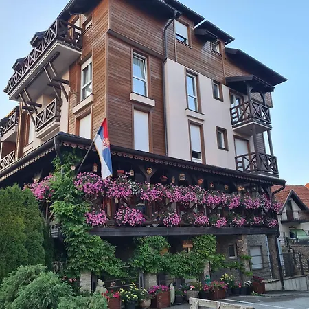 Marina, Sanja